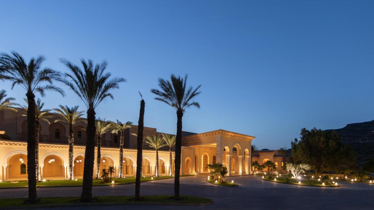 Royal Tulip Korbous Bay Thalasso & Springs (Adults Only) Qorbu Exterior photo The Royal Palm Hotel